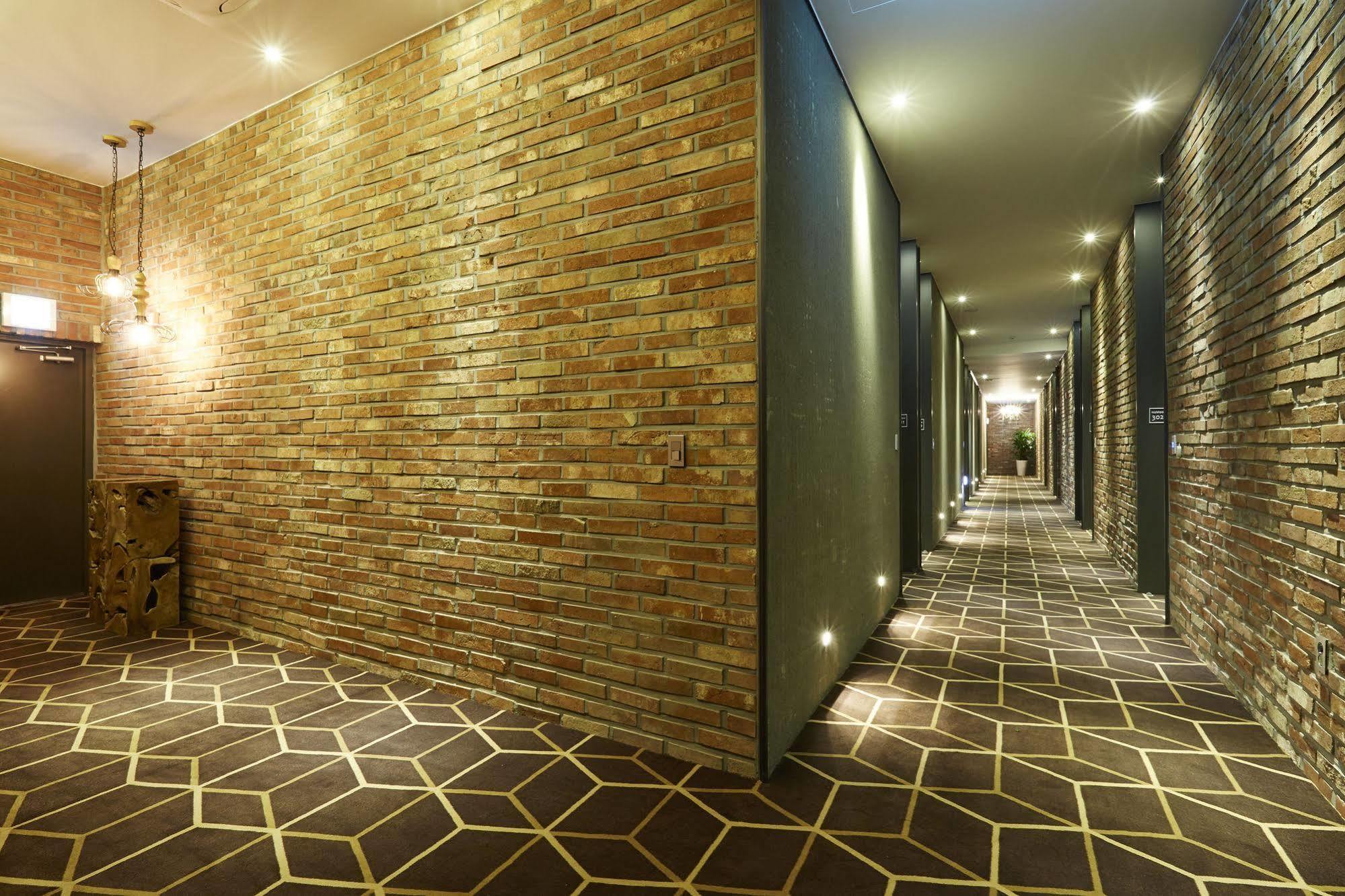 Chungbuk Inno City Namoo Hotel Eumseong Exteriör bild