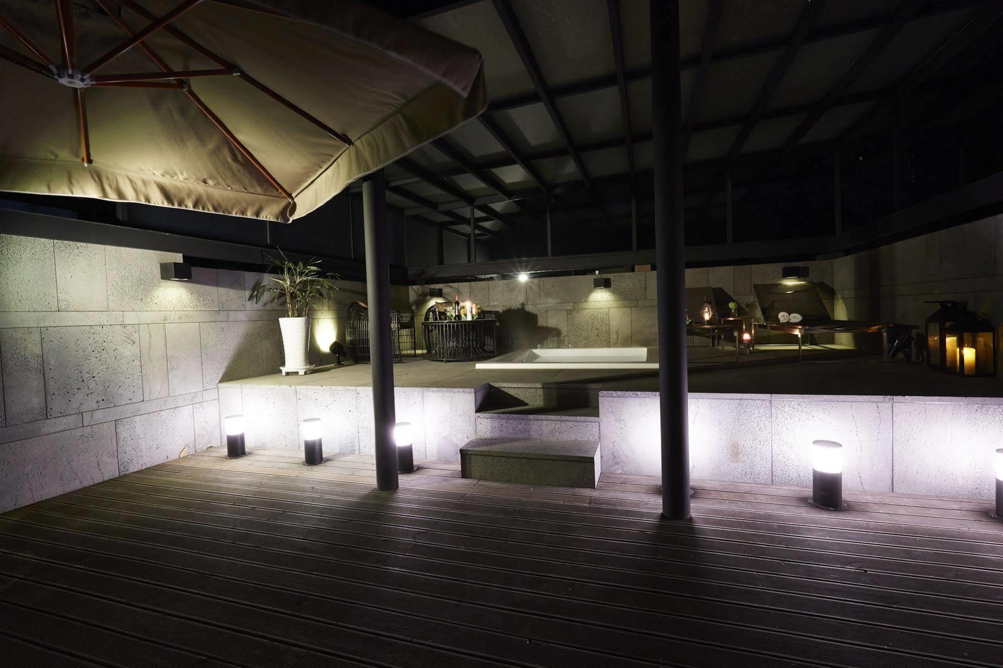 Chungbuk Inno City Namoo Hotel Eumseong Exteriör bild